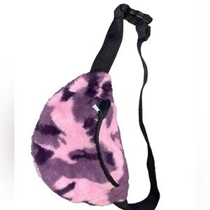 Zumiez Fanny pack purple army fatigue